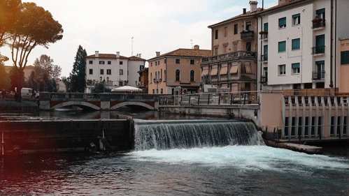 My first cinemagraph - Treviso, Italy.